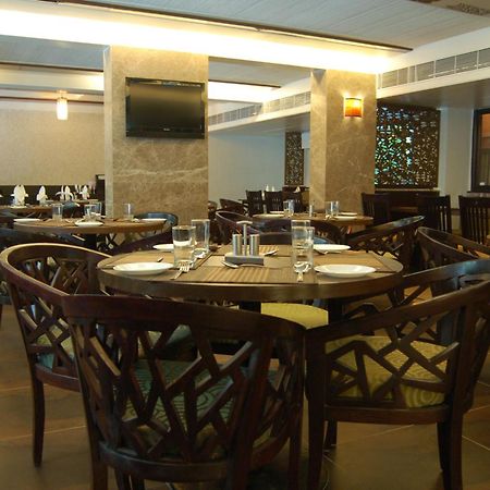 Comfort Inn President Near Ahmedabad Junction Station Bagian luar foto