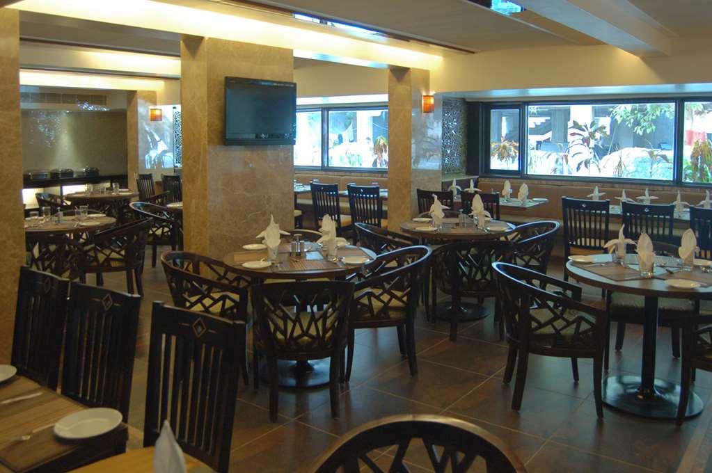 Comfort Inn President Near Ahmedabad Junction Station Restoran foto