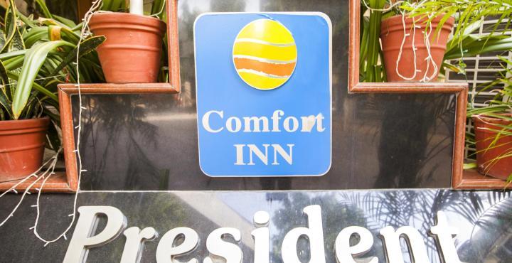 Comfort Inn President Near Ahmedabad Junction Station Bagian luar foto