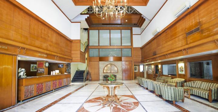 Comfort Inn President Near Ahmedabad Junction Station Bagian luar foto
