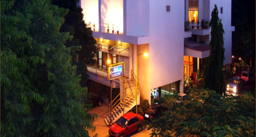 Comfort Inn President Near Ahmedabad Junction Station Bagian luar foto