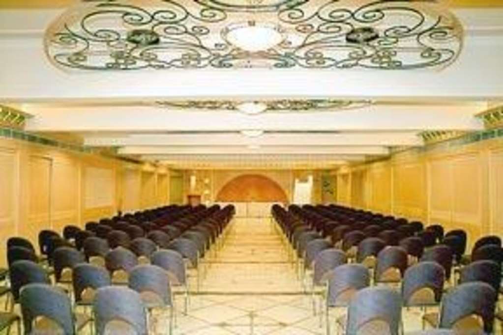 Comfort Inn President Near Ahmedabad Junction Station Fasilitas foto